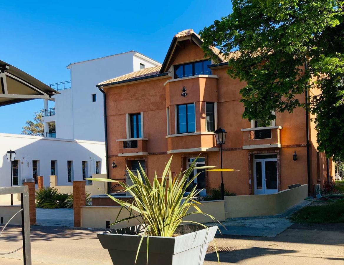 Hotel La Demeure Coloniale Moriani Plage Bagian luar foto